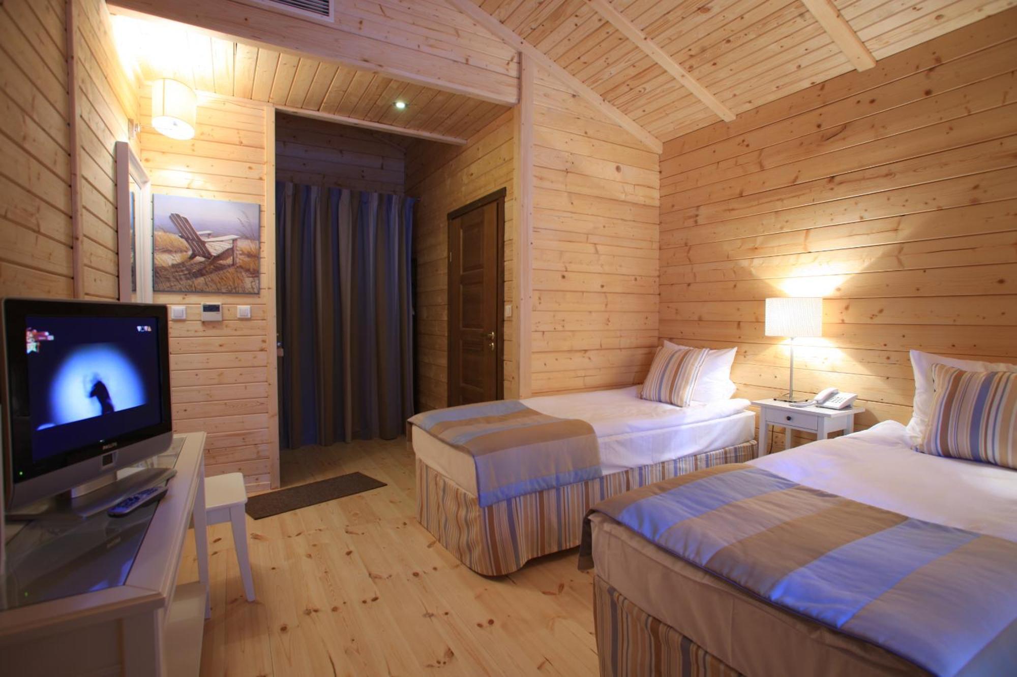 Jablon Lake Resort Pisz Phòng bức ảnh